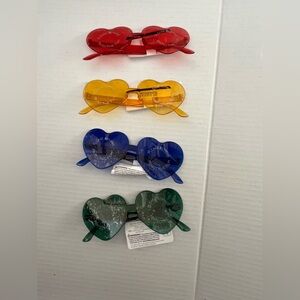 BULLEYE’S PLAYGROUND NOVELTY HEART GLASSES  - 25 PAIRS